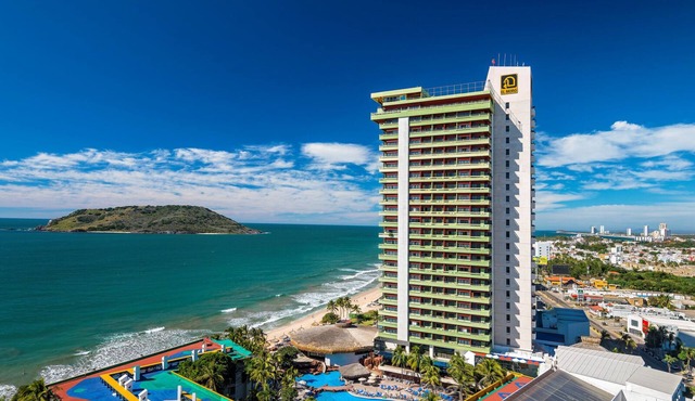 El Cid El Moro - Luxury Suite in Mazatlán - optional all-inclusive