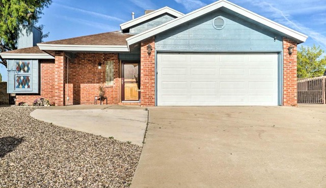El Paso Escape with Private Pool 19 Mi to Dtwn