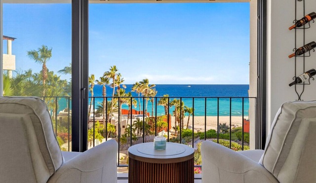 Elegant Beachfront Penthouse | Casa Del Mar Delfin