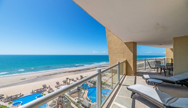 Encanto Living 1103 -3BR by Kivoya