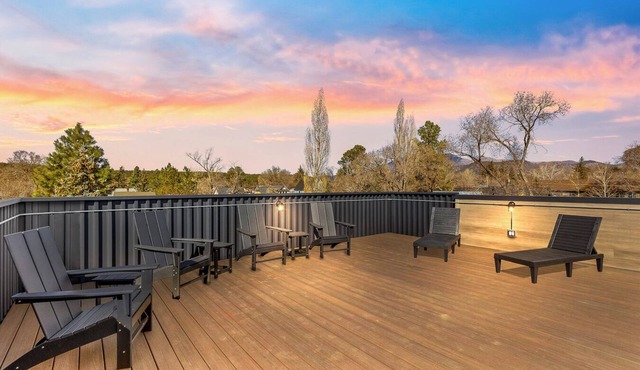 Epic Rooftop Views - Luxury DT FLAG - 2 King Beds