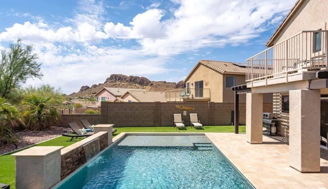 Exclusive 4BR retreat: pool & spa