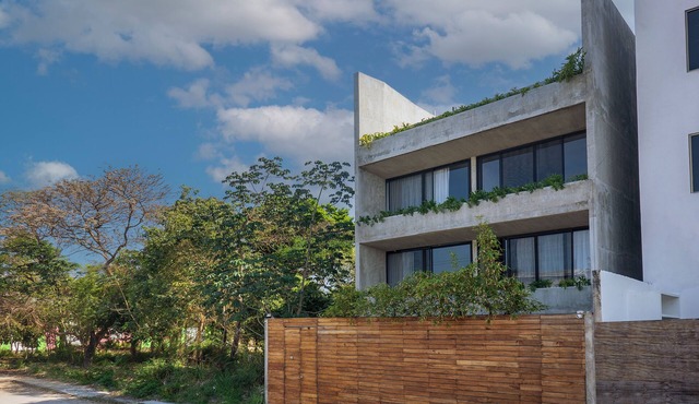 Fabulous villa for groups in Playa del Carmen, great rooftop common area pool.