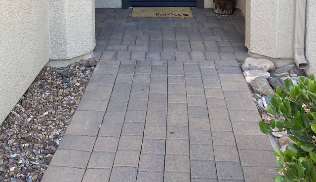 Family & Pet sized townhouse!