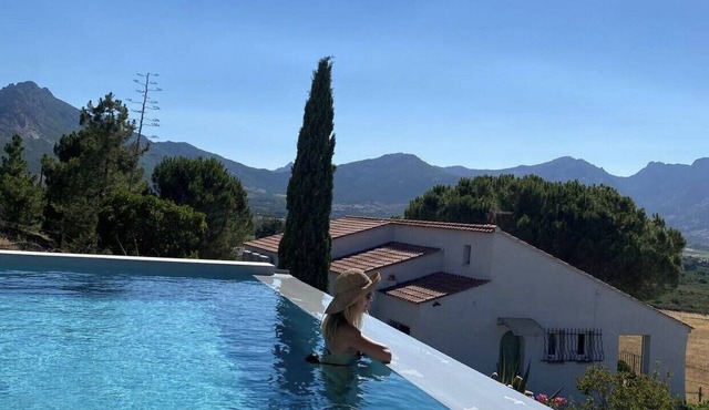 Fiore di Machja-Luxurious apartment with panoramic views and pool - near Calvi