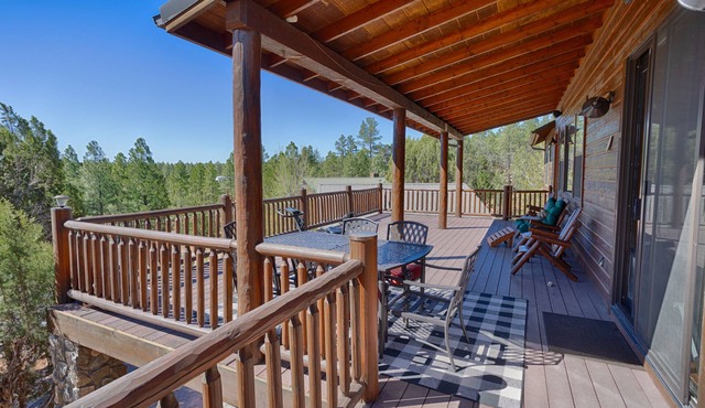 Forest Views Fenced for Kids and/or Dogs, AC/Great Wi-Fi/DirectTV/Grill/Laundry