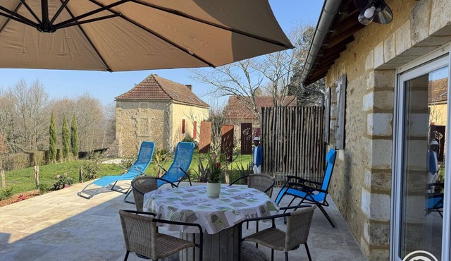 Stone house with AC, 4 guests