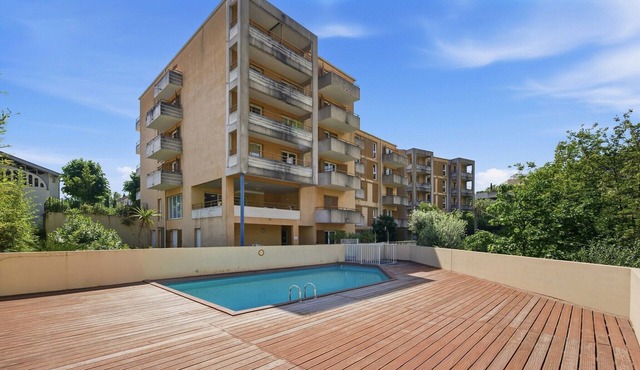 Functional Holiday Base in Grasse