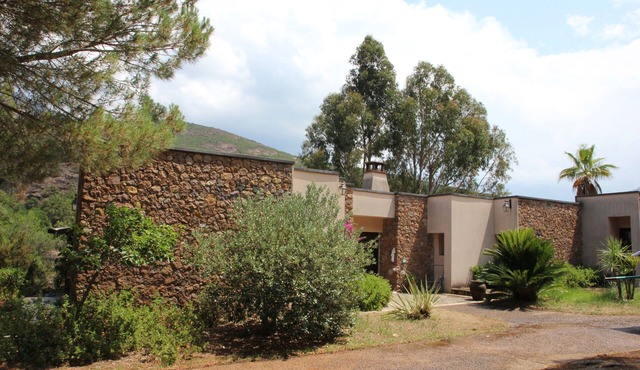 Gerard's House, Corsican family villa-Nature &River retreat 15mn from the Sea