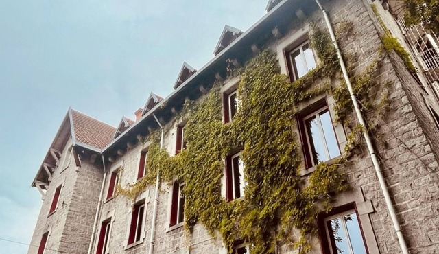Gite Vert, Four Stars Independent Apartment in an ancient Manor