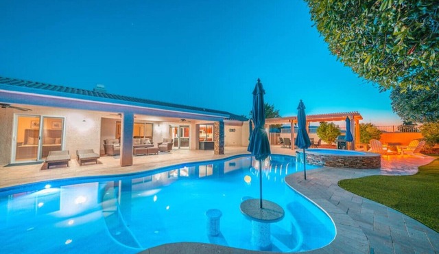Grand Havasu Oasis with Free Heated Pool & Spa