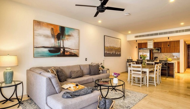 Group Apt #13 #16, no view, 3BR, 12 pax