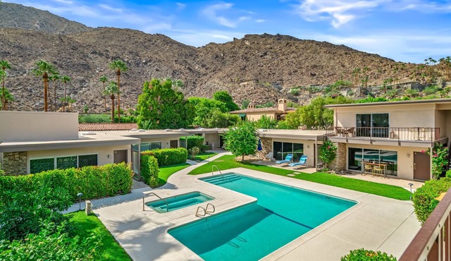 Heart of Downtown Palm Springs 2Bed 2.5Bath