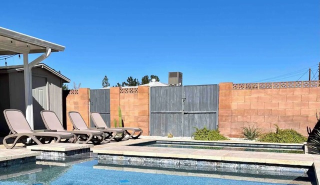 Heated Saltwater Pool & Spa in Old Town Scottsdale