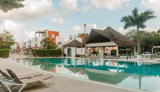 Hermoso apartamento piscina, céntrico, área libre.