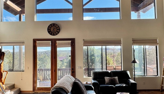 High Country Haven - Stunning Mountain Lodge with Incredible Panoramic Views