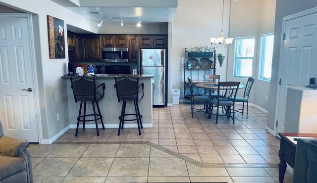 High Stakes Hideaway by Mesquite Vacation Rentals: Pet Friendly with Private Balcony and $510 in free daily activities