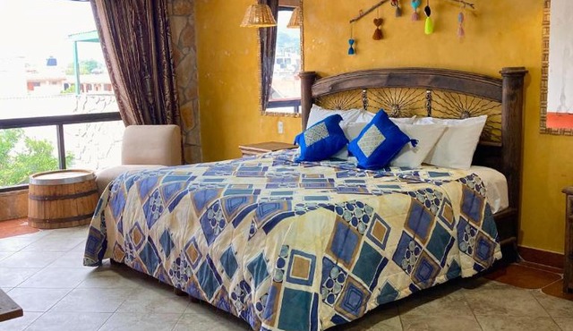 Hotel & Cava La Parroquia