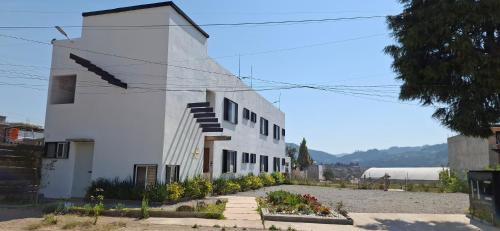 Hotel Caminos