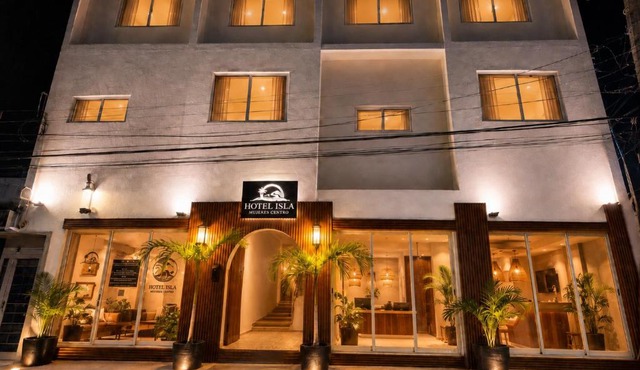 Hotel Isla Mujeres Centro & Beach Club Included