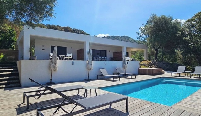 Hotel/Residence Casa Pian D'olmo, "Rizzanese" Family Suite