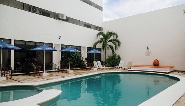 Hotel-Style Comfort in Downtown Mérida with Pool, Garden & Cultural Vibes