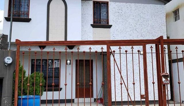 House near the consulate