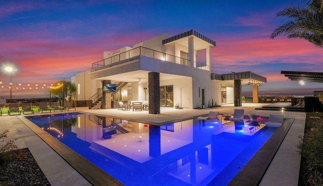 HÓZHÓ Estate at Camelback| Infinity Pool |Fire Pit