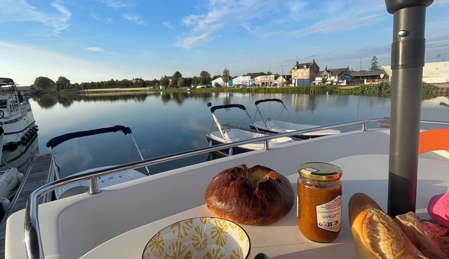 IRIS BATEAU DOUILLET