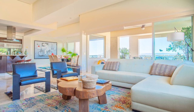 Just renovated! 3BD Ocean View in Molino de Agua 3BD Condo for rent in Los Muert
