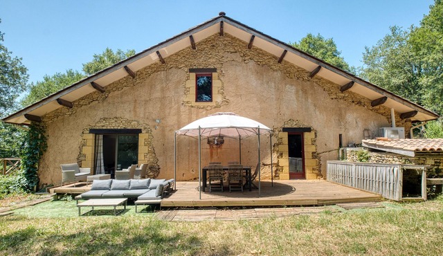 L'Attrape Rêves – Large Family House in Dordogne, Ideal for 10 People