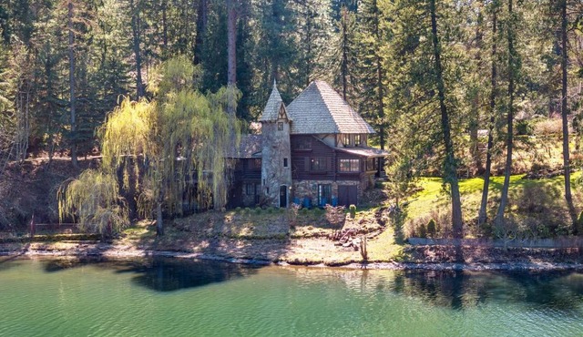Lakefront Cottage Coeur d'Alene ID