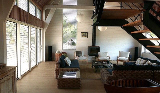 Large architect-designed house 200m from beach and water sports center