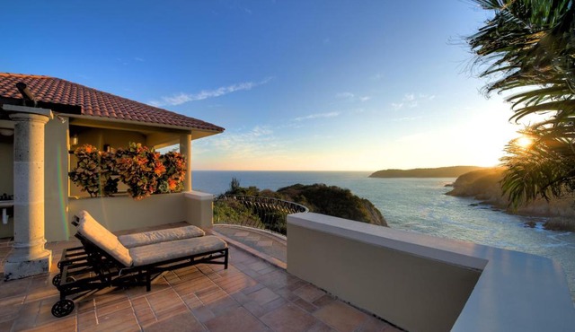 Las Palmas Oceanfront Villas and Casitas