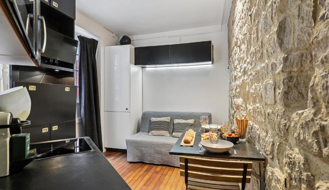 Lavie Maison: Marais Studio Gem