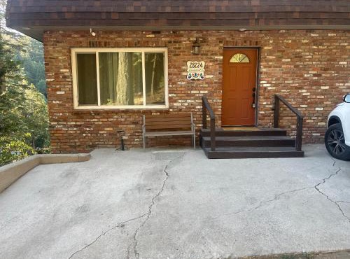 Lazy Bear Cabin