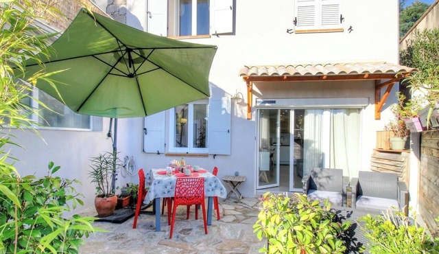 Le 28081 - ALATA - Gîte