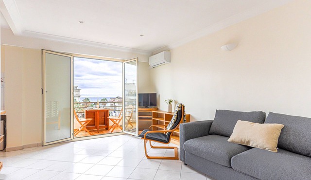 Le Mirazur by Interhome