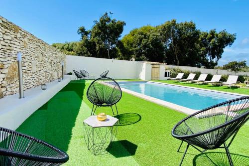 Location agréable villa 3 chambres piscine chauffée Bonifacio
