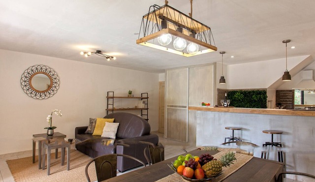 location de vacances figuier avec jardin barbecue piscine chauffée à Calvi