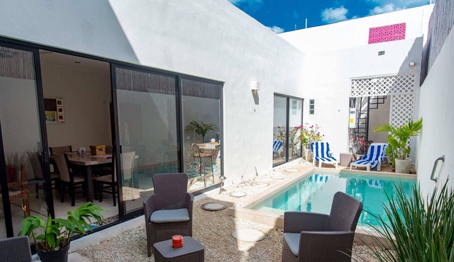 Lovely Modern 3BR Villa, own Pool, 200m from the Beach!