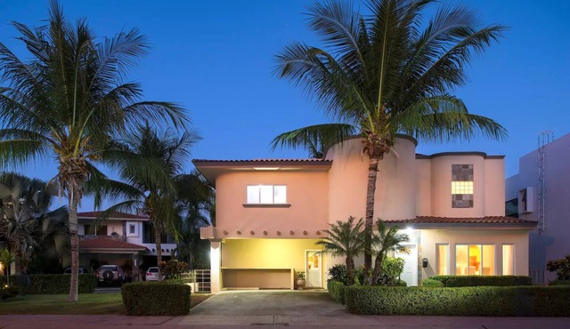 Luxurious Home in Vallarta, Residencial el Tigre