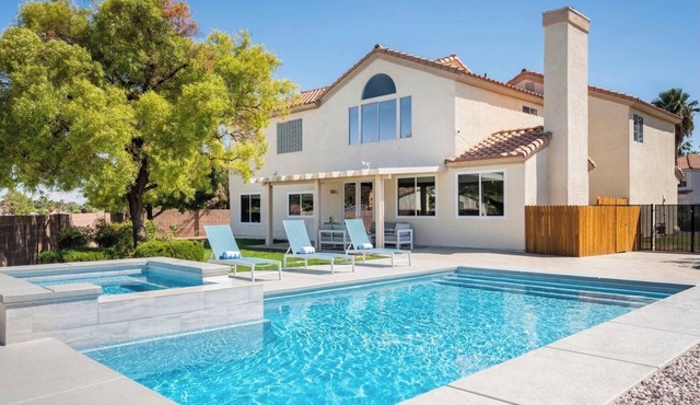 Luxury 5BR4BA House with Pool & Spa close to Vegas Strip
