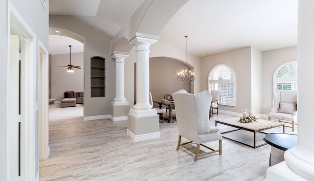 Luxury home, great shopping near Kierland and golfing, pool