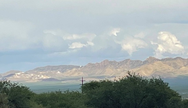 Luz Del Sol our home in the sun! Mountain View! Single Level 2/2 w/ pool access!