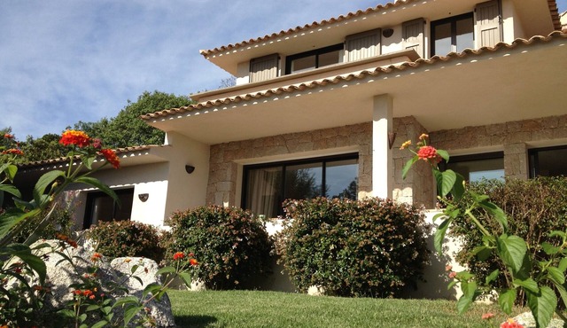 MAGNIFICENT VILLA SEA VIEW 4 BEDROOMS ALL COMFORTS/TENNIS ACCESS SWIMMING POOL