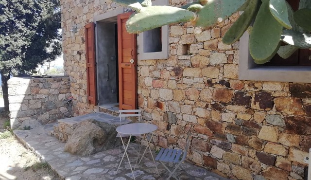 Maisonette T2, totally independent, 4kms from Ile Rousse and its beaches