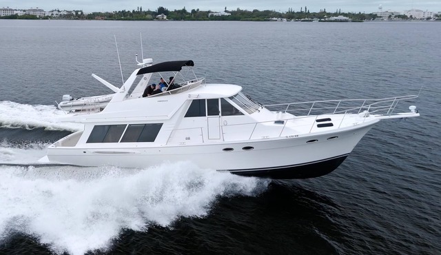 Marina Yacht Living Experience