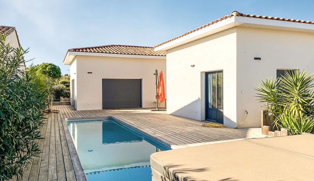 Modern, high quality vacation home with private outdoor pool and jacuzzi.