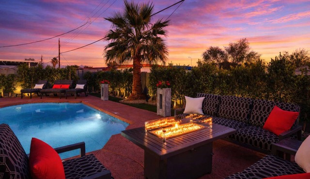 Modern Roose-Pool-Spa-Fire Pit-Mins to Old Town!